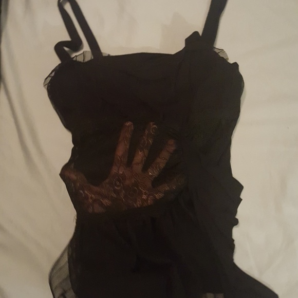 Beaitiful top - Picture 3 of 3